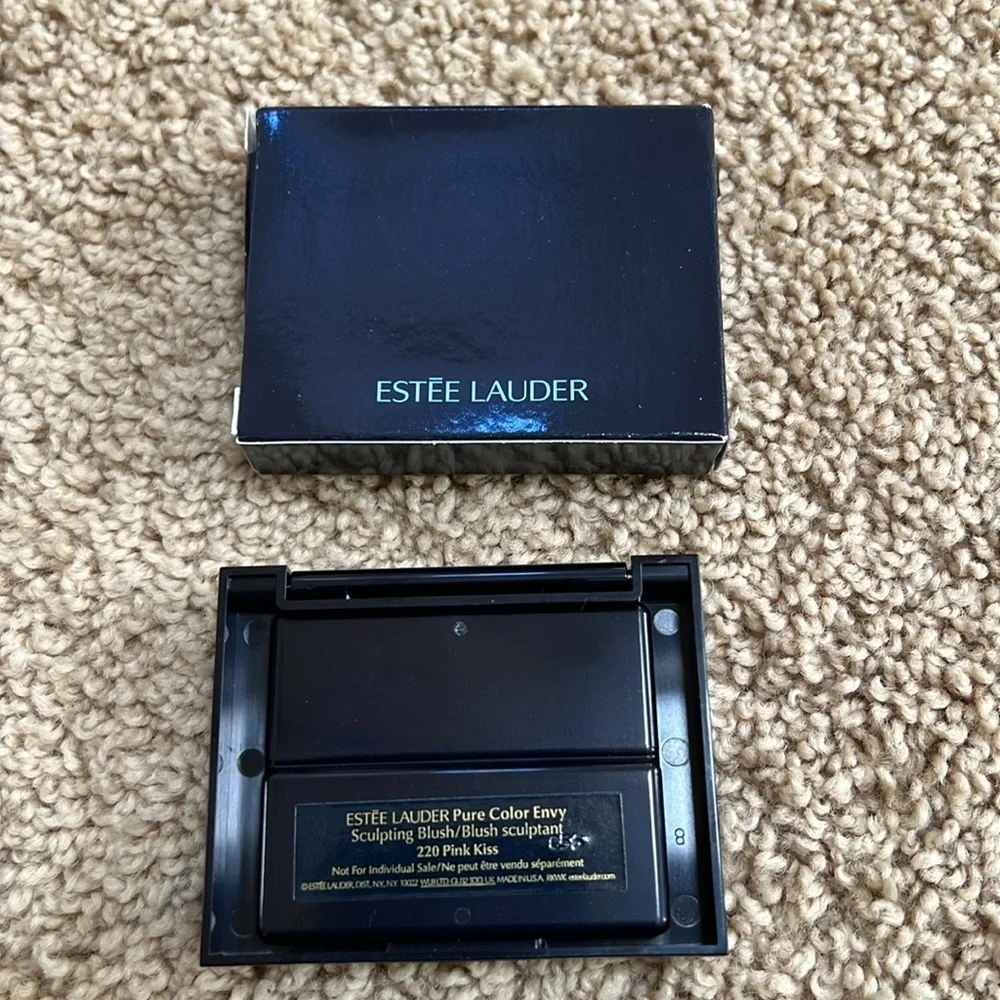 NIB! Estée Lauder pure envy sculpting blush /blush sculpant.